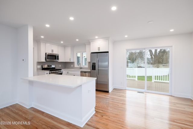 1 Gary Drive, Middletown, NJ 07748