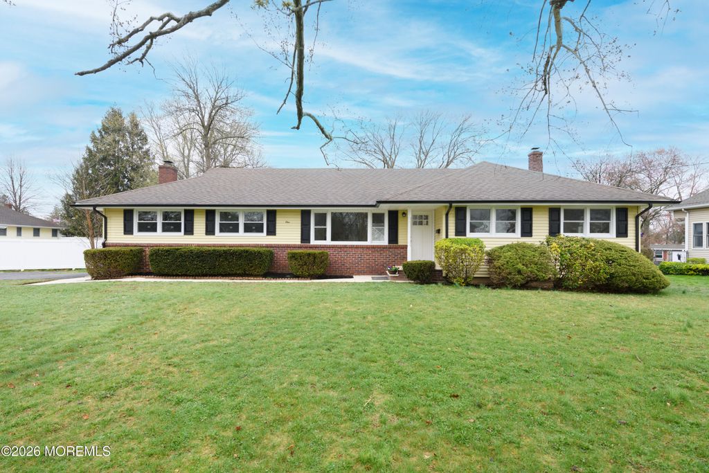 1 Gary Drive, Middletown, NJ 07748