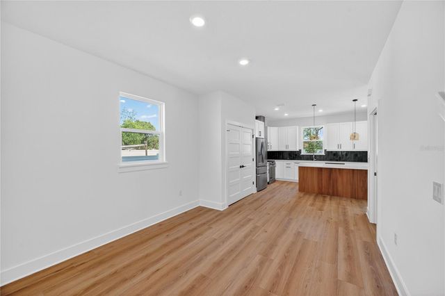 4181 56TH AVENUE N, St Petersburg, FL 33714