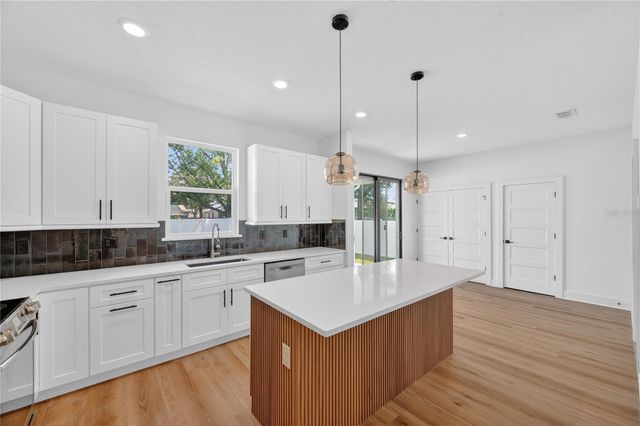 4181 56TH AVENUE N, St Petersburg, FL 33714