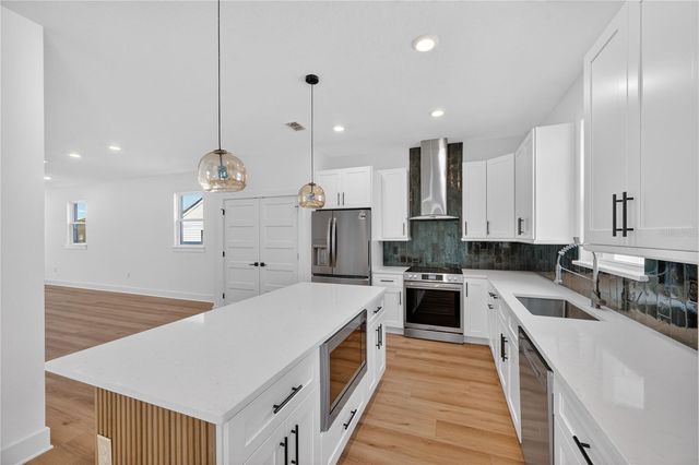 4181 56TH AVENUE N, St Petersburg, FL 33714