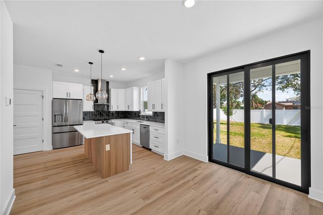 4181 56TH AVENUE N, St Petersburg, FL 33714