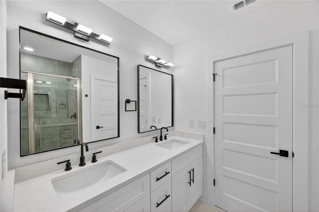4181 56TH AVENUE N, St Petersburg, FL 33714