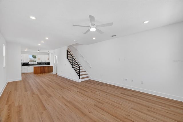 4181 56TH AVENUE N, St Petersburg, FL 33714