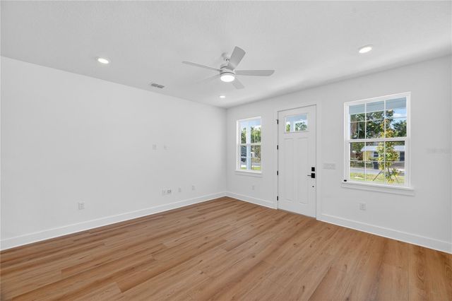 4181 56TH AVENUE N, St Petersburg, FL 33714
