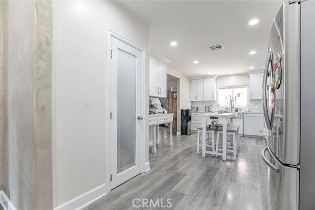 4710 Ventura Canyon Avenue, Sherman Oaks, CA 91423