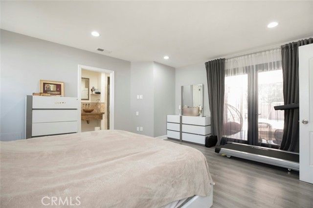 4710 Ventura Canyon Avenue, Sherman Oaks, CA 91423