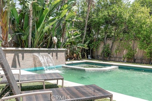 4710 Ventura Canyon Avenue, Sherman Oaks, CA 91423