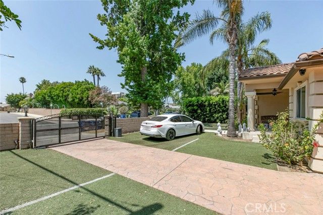 4710 Ventura Canyon Avenue, Sherman Oaks, CA 91423