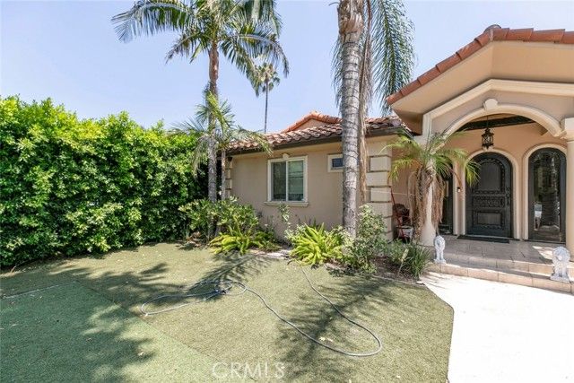 4710 Ventura Canyon Avenue, Sherman Oaks, CA 91423