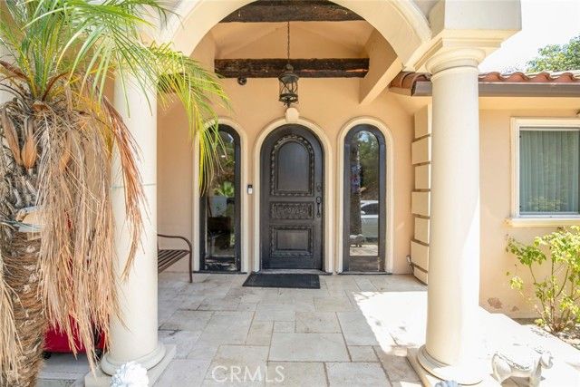 4710 Ventura Canyon Avenue, Sherman Oaks, CA 91423