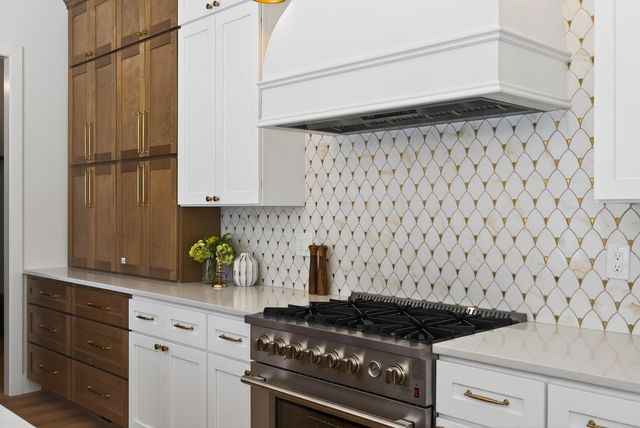 14759 Mcginty Road W, Minnetonka, MN 55391