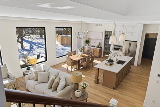 14759 Mcginty Road W, Minnetonka, MN 55391