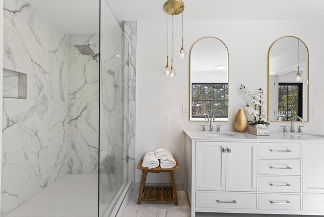 14759 Mcginty Road W, Minnetonka, MN 55391