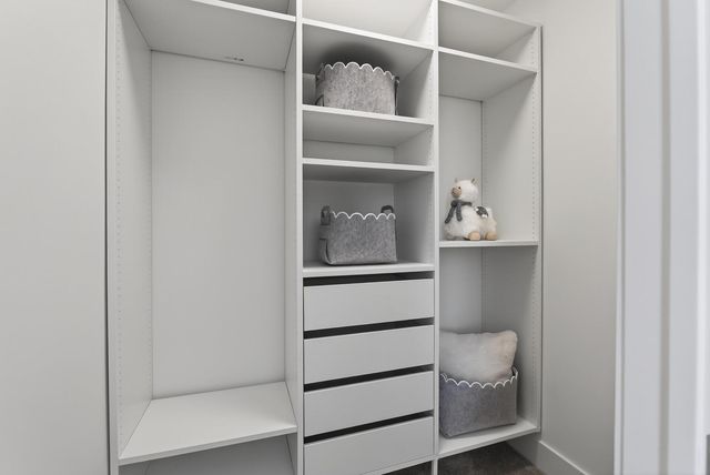 14759 Mcginty Road W, Minnetonka, MN 55391