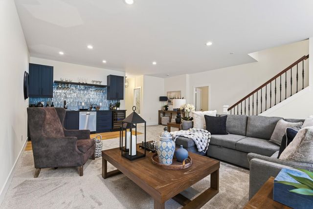 14759 Mcginty Road W, Minnetonka, MN 55391