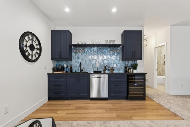 14759 Mcginty Road W, Minnetonka, MN 55391