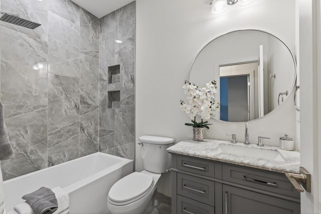 14759 Mcginty Road W, Minnetonka, MN 55391