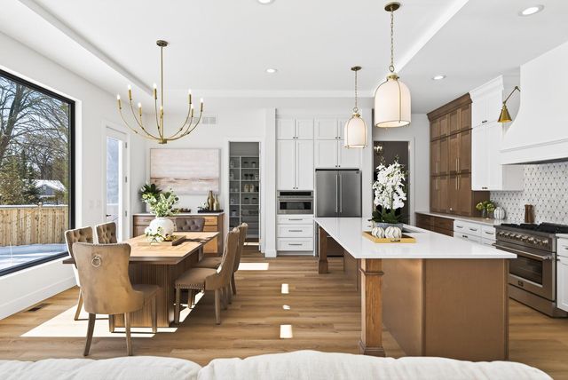 14759 Mcginty Road W, Minnetonka, MN 55391