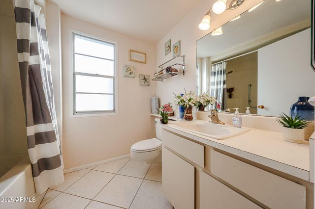 9714 W Mockingbird Drive, Sun City, AZ 85373