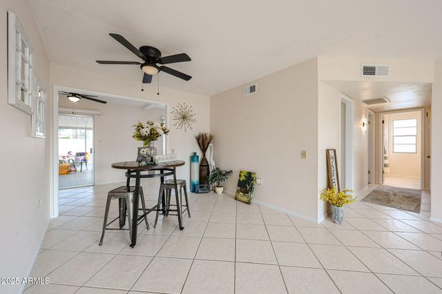 9714 W Mockingbird Drive, Sun City, AZ 85373