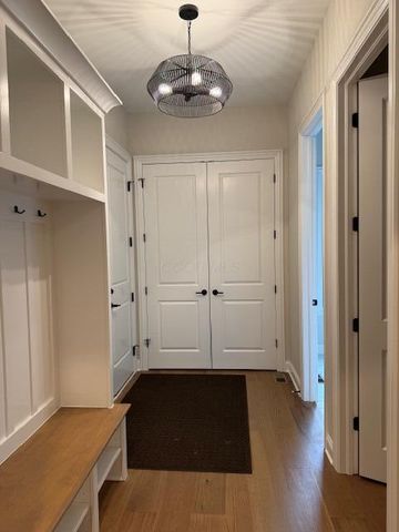 92 Barrington Place, Powell, OH 43065