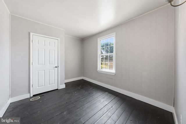 27 SPRUCE ST, Pomeroy, PA 19367