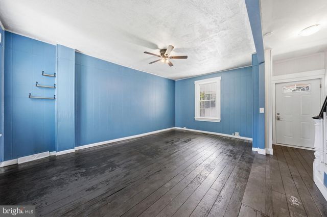 27 SPRUCE ST, Pomeroy, PA 19367