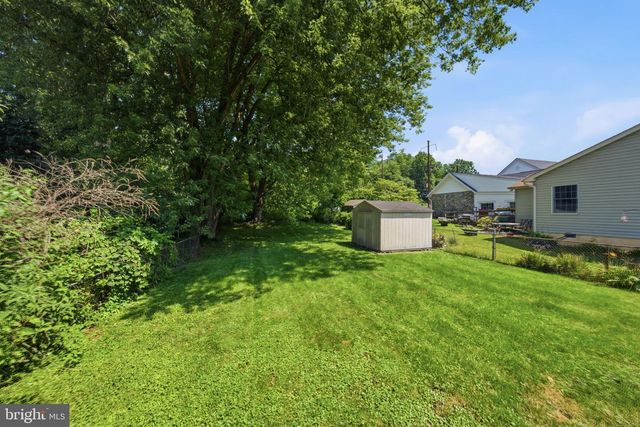 27 SPRUCE ST, Pomeroy, PA 19367
