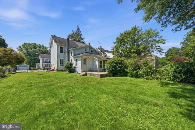 27 SPRUCE ST, Pomeroy, PA 19367