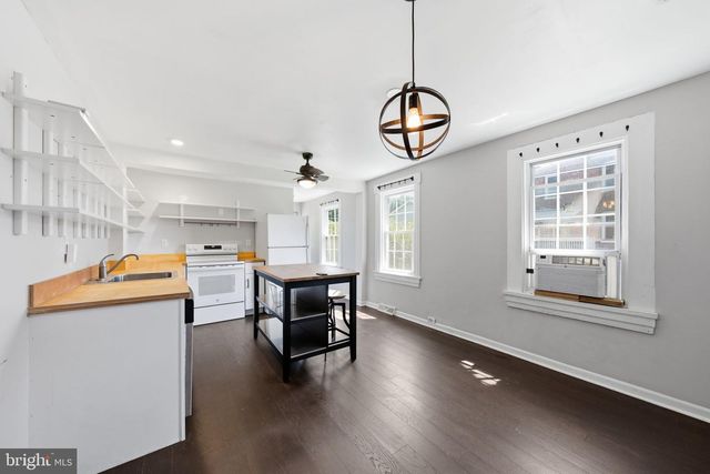 27 SPRUCE ST, Pomeroy, PA 19367