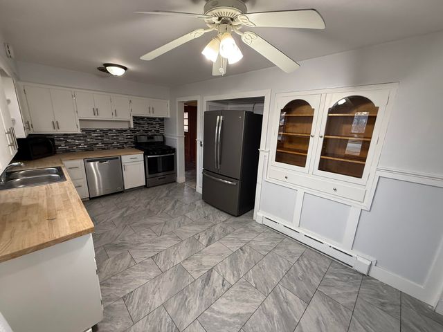 109 Iowa Street, La Crosse, IN 46348