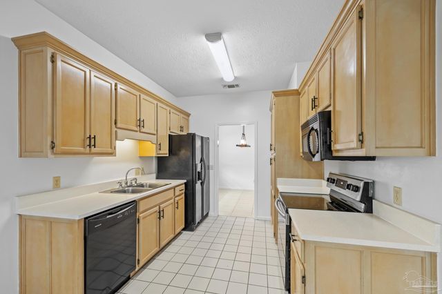 4172 Longwood Cir, Gulf Breeze, FL 32563