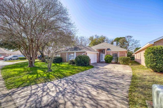 4172 Longwood Cir, Gulf Breeze, FL 32563