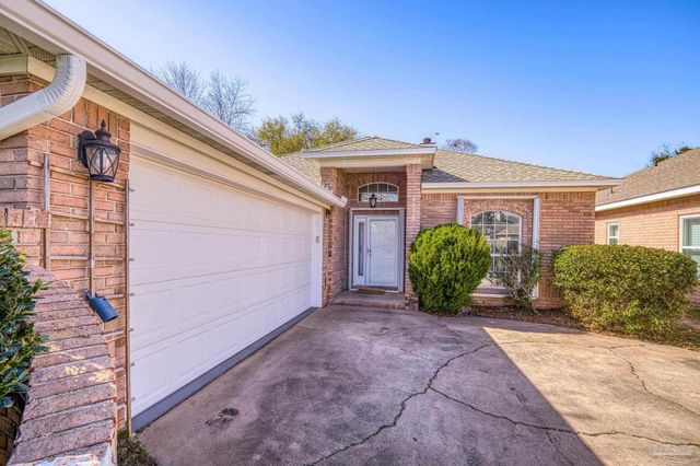 4172 Longwood Cir, Gulf Breeze, FL 32563