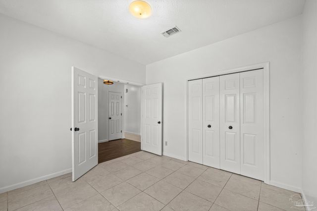 4172 Longwood Cir, Gulf Breeze, FL 32563