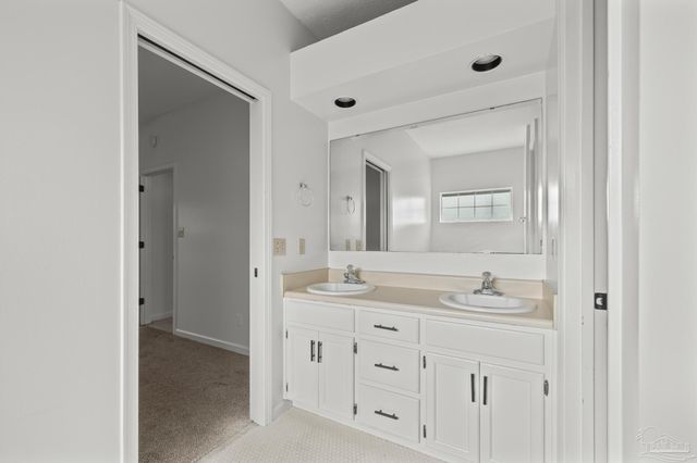 4172 Longwood Cir, Gulf Breeze, FL 32563