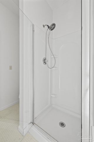 4172 Longwood Cir, Gulf Breeze, FL 32563