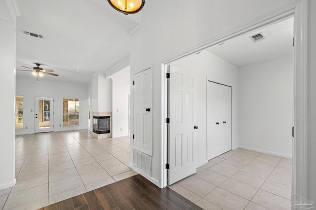 4172 Longwood Cir, Gulf Breeze, FL 32563