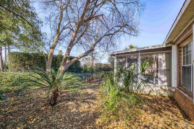 4172 Longwood Cir, Gulf Breeze, FL 32563