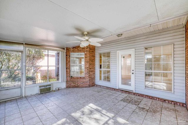 4172 Longwood Cir, Gulf Breeze, FL 32563