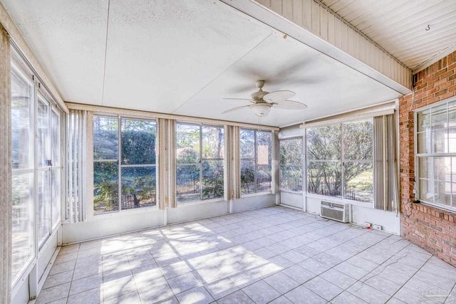 4172 Longwood Cir, Gulf Breeze, FL 32563