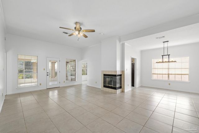 4172 Longwood Cir, Gulf Breeze, FL 32563