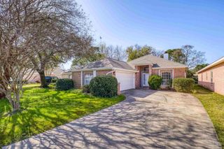 4172 Longwood Cir, Gulf Breeze, FL 32563