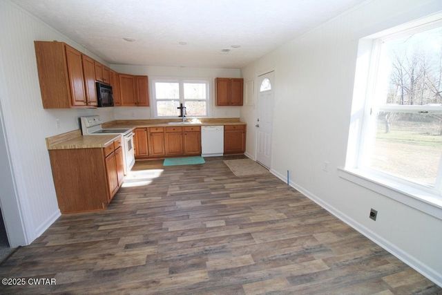 30 Chesterfield Byp, Lexington, TN 38351