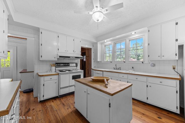4004 SAN JOSE Boulevard, Jacksonville, FL 32207
