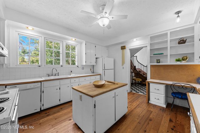 4004 SAN JOSE Boulevard, Jacksonville, FL 32207