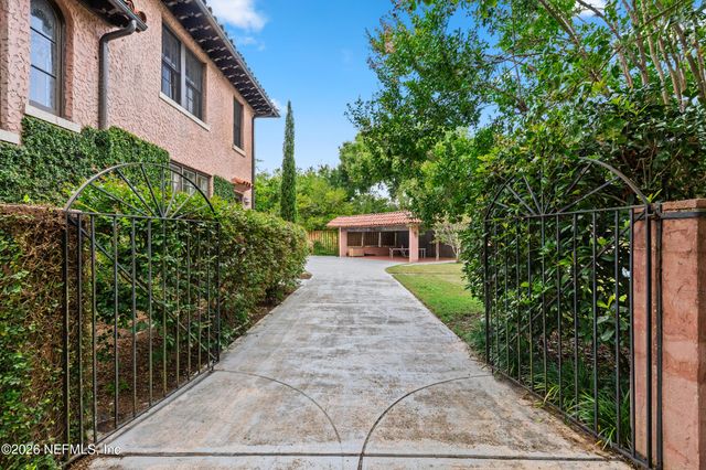 4004 SAN JOSE Boulevard, Jacksonville, FL 32207