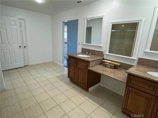 1041 W Acacia, Orange, CA 92868