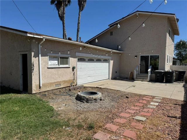 1041 W Acacia, Orange, CA 92868